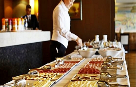 Antalya'da tesisler gastronomi faaliyetleri ile turist çekiyor!