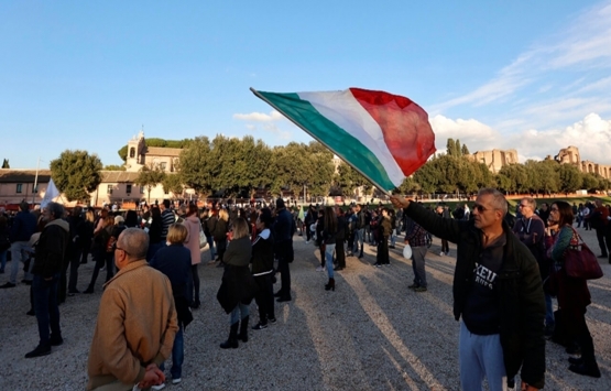 İtalya'da Rus milyarderlerin mal varlıklarına el konuyor!