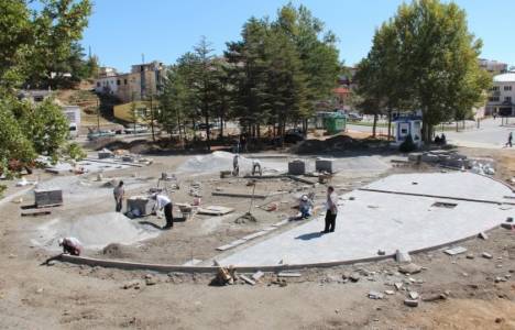 Afşin Kent Meydanı çalışmaları devam ediyor!