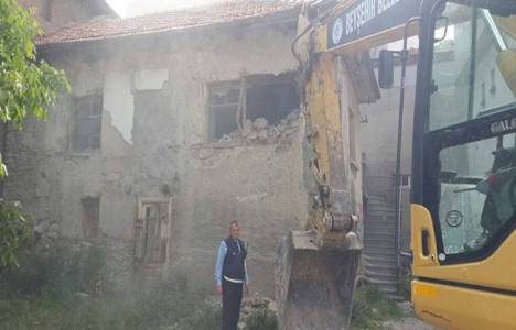 Konya Beyşehir'de metruk yapılar yıkılıyor!