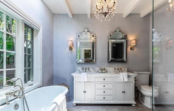 Jonah Hill nişanlısına Los Angeles tan ev aldı!