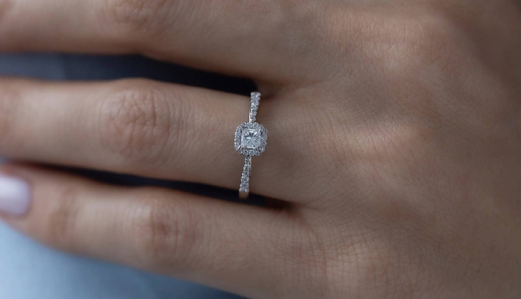 Blue Diamond ta muhteşem kasım fırsatı! Pırlanta takılarda net yüzde 50 indirim!