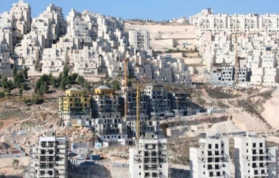 İsrail Batı Şeria'da bir evi, 5 mezarı ve bir istinat duvarını yıktı!