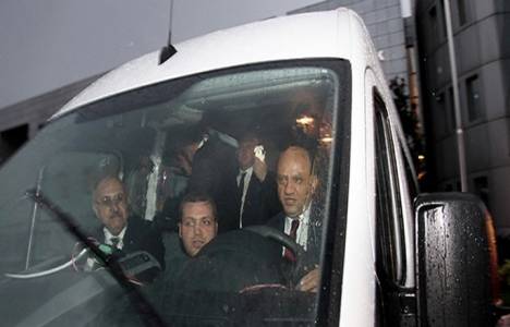 Fikri Işık elektrikli minibüsü test etti!