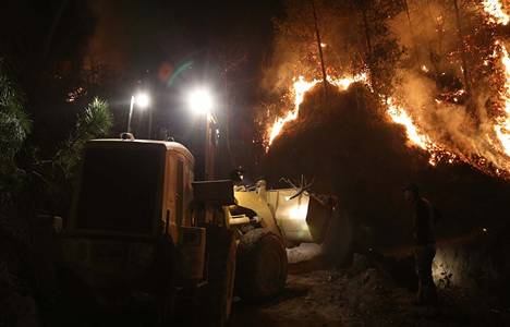 Ardeşen Afyon Tepe'de 70 hektarlık alan yandı!