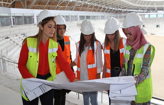 Yeni Ordu Stadı na kadın eli değdi!