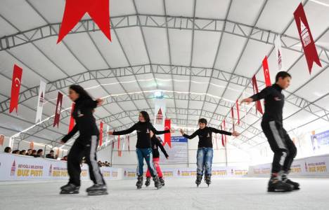 Beyoğlu Belediyesi Mobil Buz Pisti açılıyor!