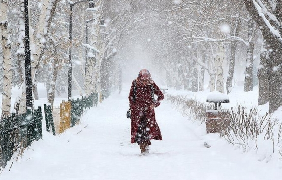 Meteoroloji resmen açıkladı! Kar yağışı başladı! Ne kadar sürecek?