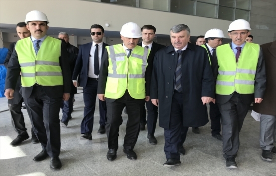 Cahit Turhan, Konya Yüksek Hızlı Tren Garı inşaatını inceledi!