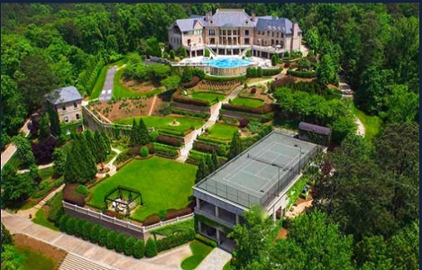  Tyler Perry Atlanta daki evini 25 milyon dolara satışa çıkardı!