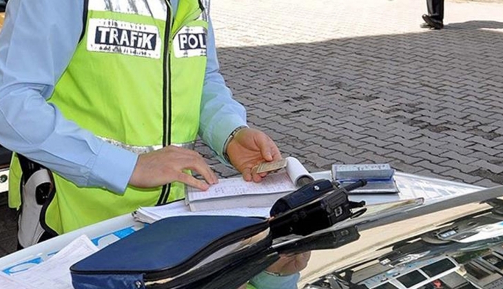 Trafikte bunu yapanların başı fena ağrıyacak! Ehliyet elden gidebilir