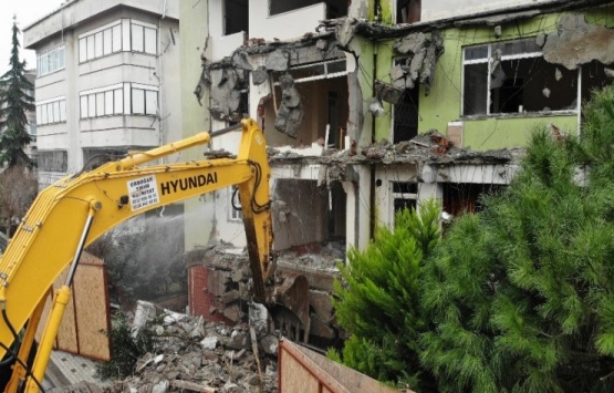 Büyükçekmece de yerinde dönüşüm yıkımı!
