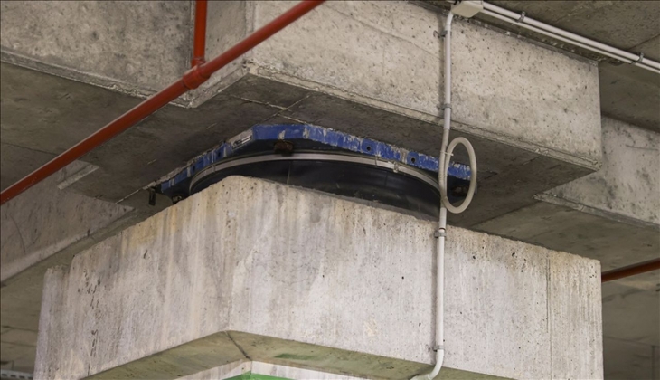 Sismik izolatörler deprem enerjisini sönümleyerek binaların hasar görmesini engelliyor!