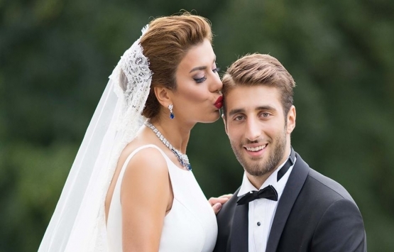 Ebru Şancı evinin bahçesine oyun evi yaptırıyor!