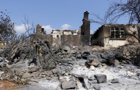 Kumluca ve Adrasan'da evi yanan ailelere yeni konut müjdesi!
