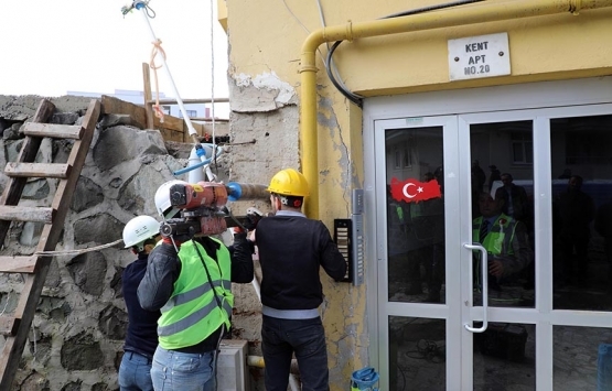 Rize de tahliye edilen 8 katlı binada inceleme yapıldı!