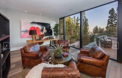 Kendall Jenner Hollywood daki lüks evini satışa çıkardı!