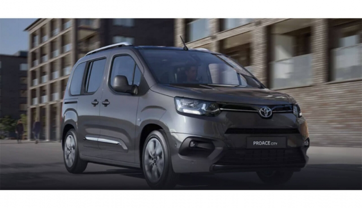 Doblo'yu Fiorino'yu bırakın, 4 aydır zam gelmeyen Toyota Proace City Cargo'ya bakın! İşte 1 Kasım 2022 fiyat listesi!
