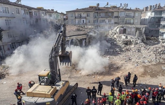 Zülfü Demirbağ dan Elazığ daki depremzedeler için tepki çeken açıklama!