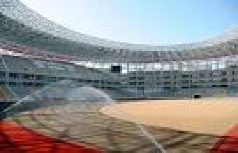 İzmit'in yeni stadının yüzde 95'i tamam!