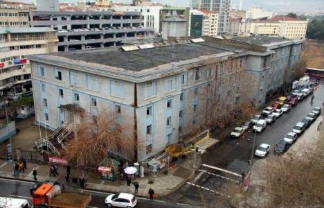 İzmir'de eski tütün deposu binası Konak İlçe Emniyet Müdürlüğü oluyor!
