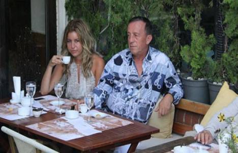 Hazal Mesudiyeli kimdir?