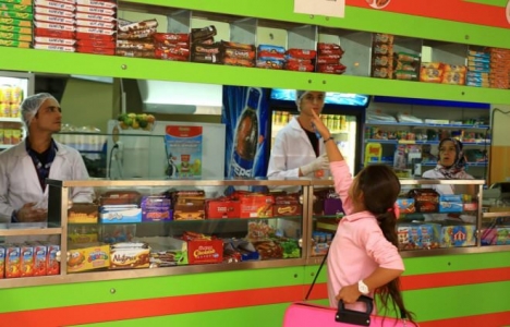 İzmir'de okul kantinlerinin yıllık kira bedelleri dudak uçuklatıyor!