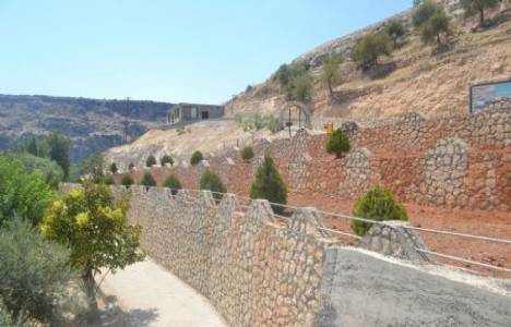 Şanlıurfa sosyal tesislerinin etrafından peyzaj çalışması başlatıldı!