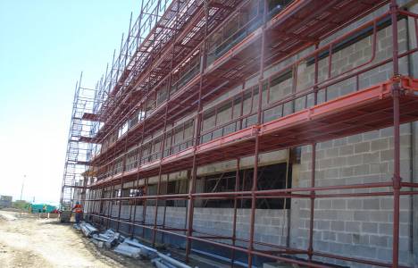 Ahşap ve ön yapımlı çelik ile alüminyum alaşımlı bileşenlerden oluşan dış cephe iş iskelelerine dair tebliğ!