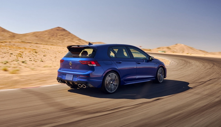 Volkswagen’ın efsane modeli Golf yenilendi. Golf R’nin fiyatı ve özellikleri neler? İşte 15 Eylül 2022 fiyat listesi