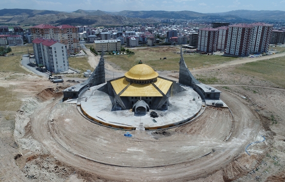 Sivas Ay Yıldız Cami'sinin inşaatı son sürat!