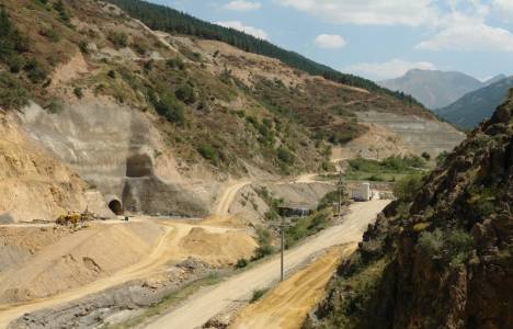Çay Barajı derivasyon tüneli kazı çalışmaları tamamlandı!