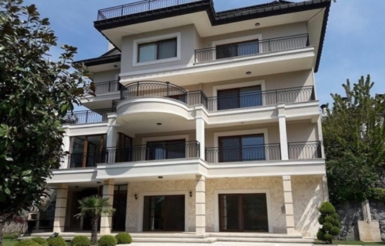 Ünlü isimler nerede yaşıyor?