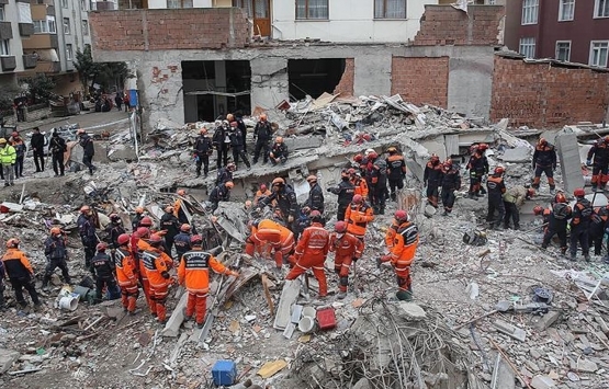 Kartal da çöken Yeşilyurt Apartmanı davasında belediye görevlileri hakim karşısına çıktı!