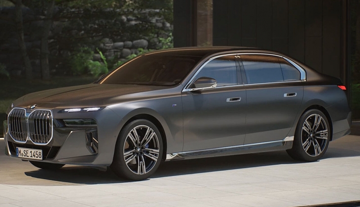 BMW 7 serisi yolda süzülen modelinin Şubat zammı merak ediliyor! İşte 15 Şubat 2023 fiyat listesi