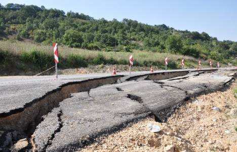 Oylat Yolu'nda çökme yaşandı!