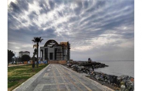 İskenderun Sahil Camii'nin inşaatı yükseliyor!