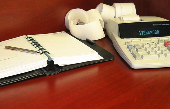 Eşi çalışan emekli emlak vergisi öder mi?