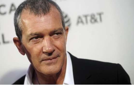 Antonio Banderas İngiltere deki malikanesini satıyor!