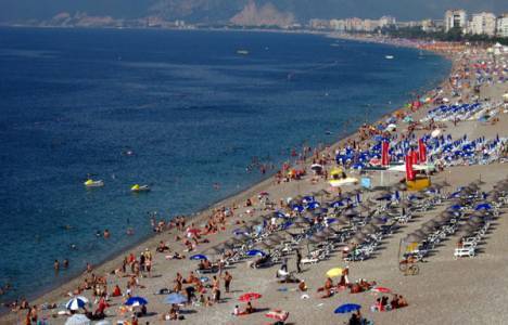 Konyaaltı Plajı halkın kullanımına açıldı!