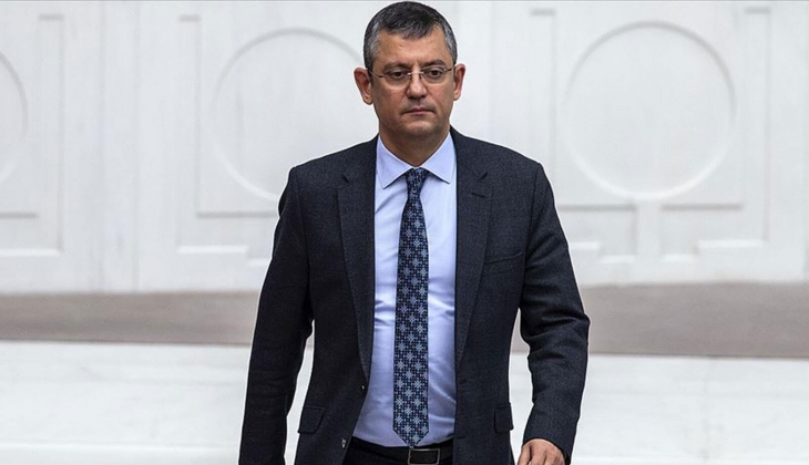 Özgür Özel den emekli maaşı ve asgari ücret tepkisi: Emekliler kira öderse aç kalıyor! 