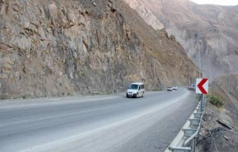 Hakkari-Şırnak karayolu ulaşıma açıldı!