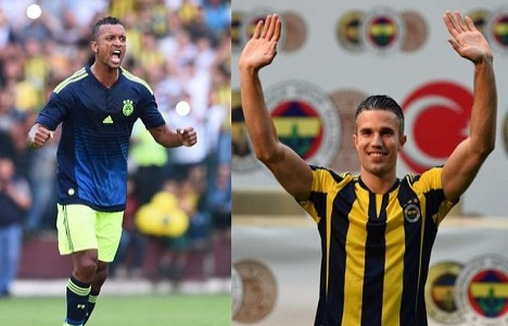 Robin Van Persie ve Luis Nani, aynı sitede ev kiraladı!