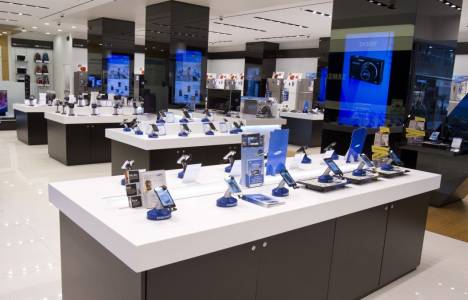 Samsung Bornova'daki mağazasını yeniledi! 