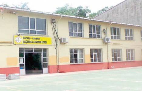 Akçakoca Anadolu Lisesi kapanıyor!