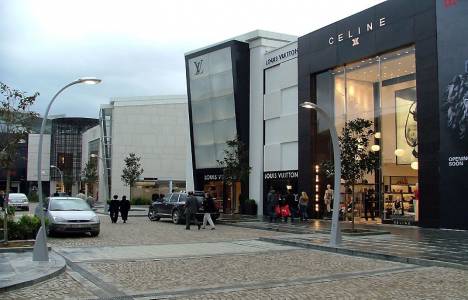 İstinyePark 100 milyonuncu ziyaretçisini tatile gönderiyor!