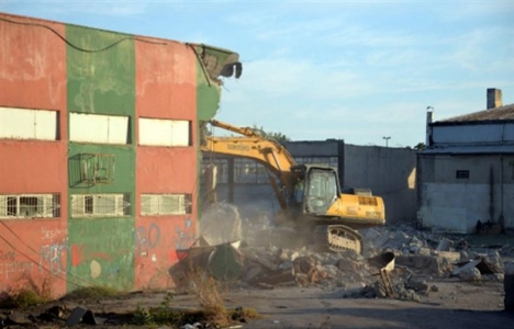  Diyarbakır Atatürk Stadı'nın yıkımına başlandı!