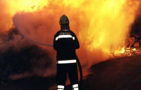 Bayrampaşa'da korkutan yangın!