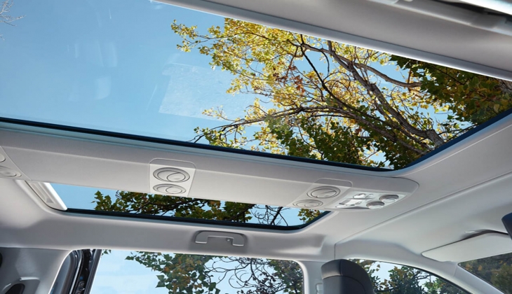 Opel Zafira Life etkileyeci tasarımı ve fiyatıyla dikkat çekiyor! İşte 30 Nisan fiyat listesi