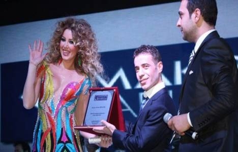 Makrom İnşaat daireleri maket üzerinden sattı!